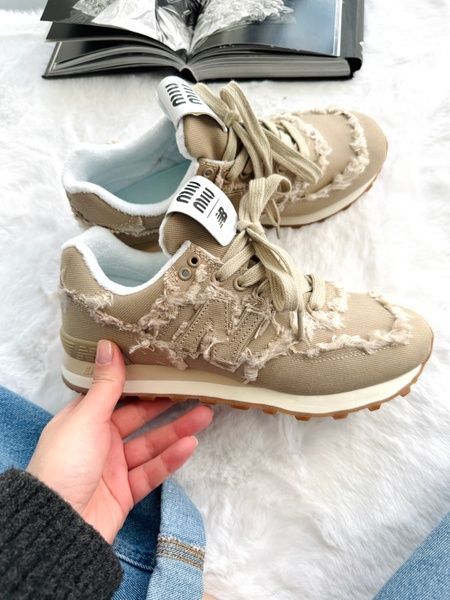 New Balance 574 x Miu Miu Beige nbl-0392-1105871 фото