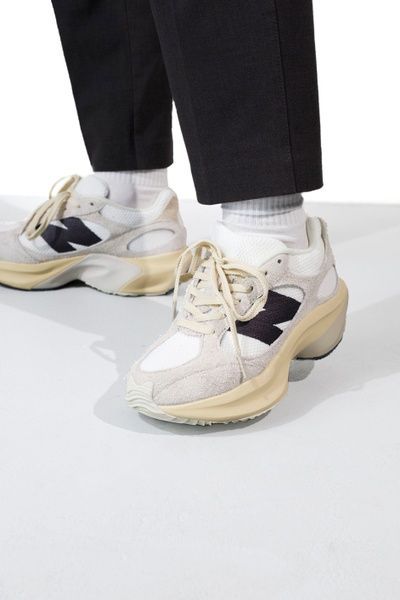 New Balance Warped Runner Beige/White nbl-0235-587662 фото