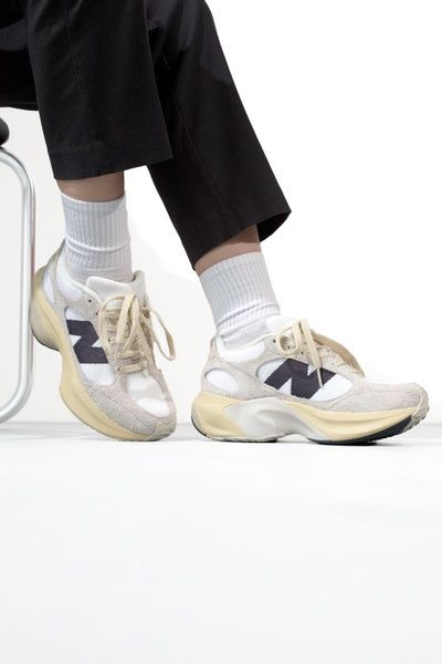New Balance Warped Runner Beige/White nbl-0235-587662 фото