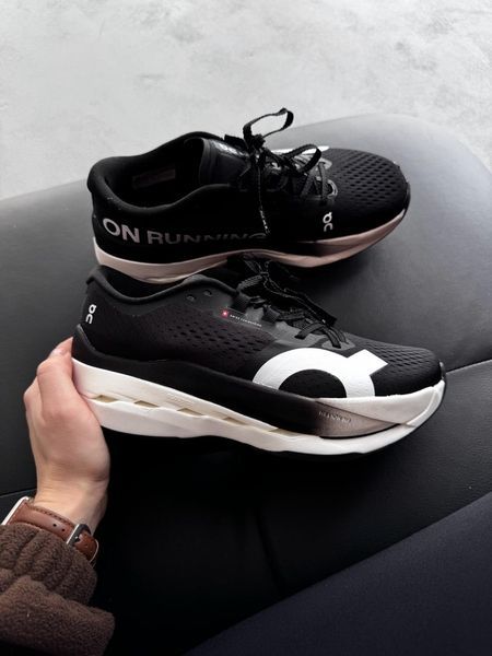 ON Cloudboom Max White/Black 📦 on-0004-1464651 фото