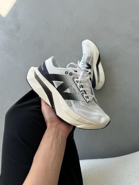 New Balance SC Elite V4 White/Black nbl-0297-781270 фото