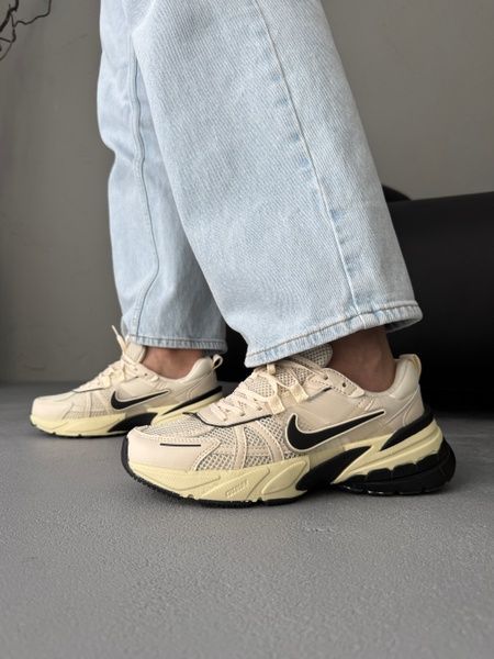 Nike V2K Runtekk Beige/Black nik-0661-1238270 фото