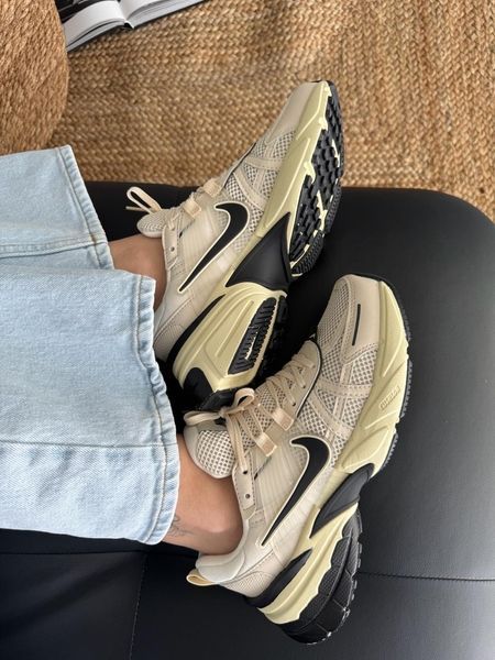 Nike V2K Runtekk Beige/Black nik-0661-1238270 фото