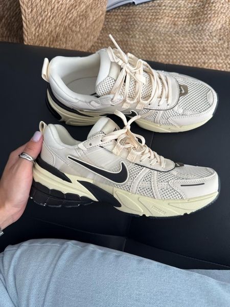 Nike V2K Runtekk Beige/Black nik-0661-1238270 фото
