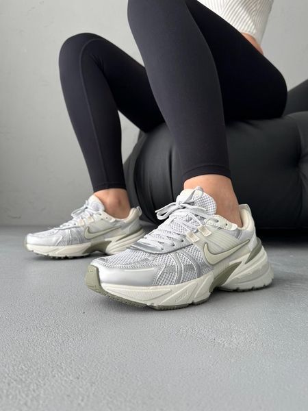 Nike V2K Runtekk Silver/Olive/White nik-0672-1263484 фото