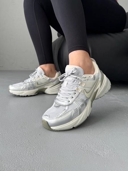Nike V2K Runtekk Silver/Olive/White nik-0672-1263484 фото
