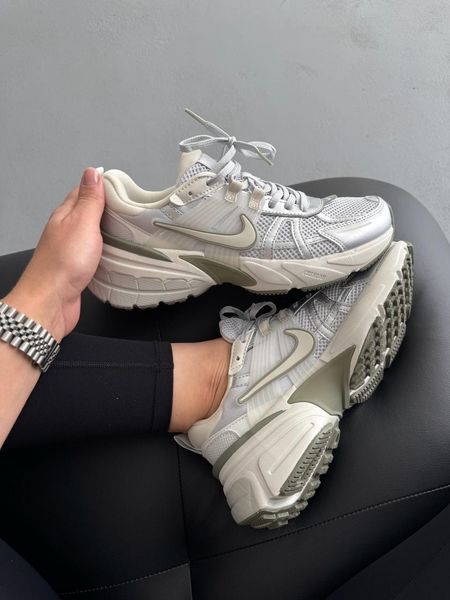 Nike V2K Runtekk Silver/Olive/White nik-0672-1263484 фото